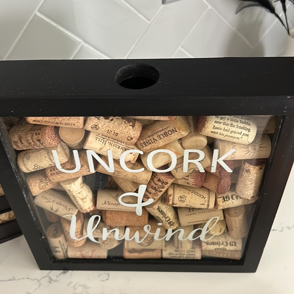 Wine decor bundle - Picture 6 of 10